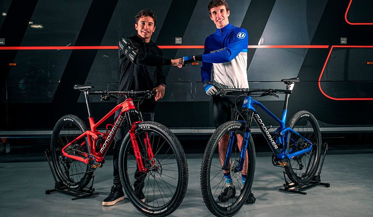 Marc Márquez y Álex Márquez con sus F Podium RR personalizadas por Mondraker