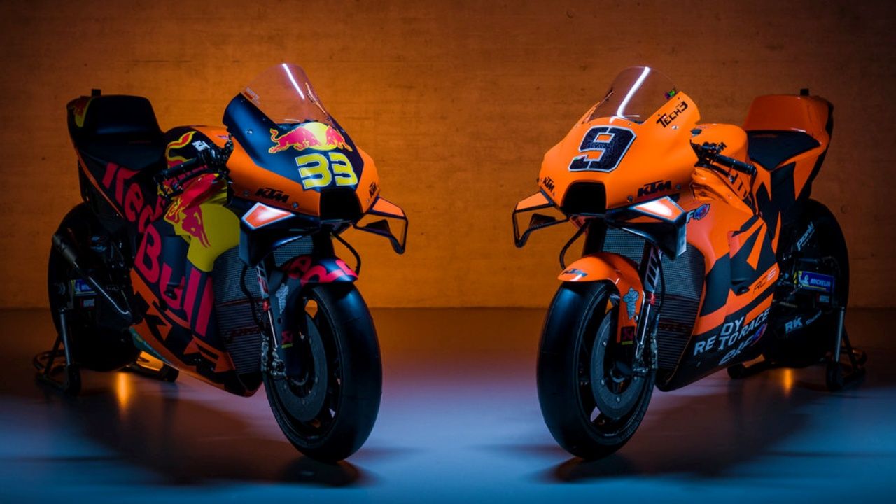 Las KTM RC16 para MotoGP 2021 del Red Bull y el Tech 3