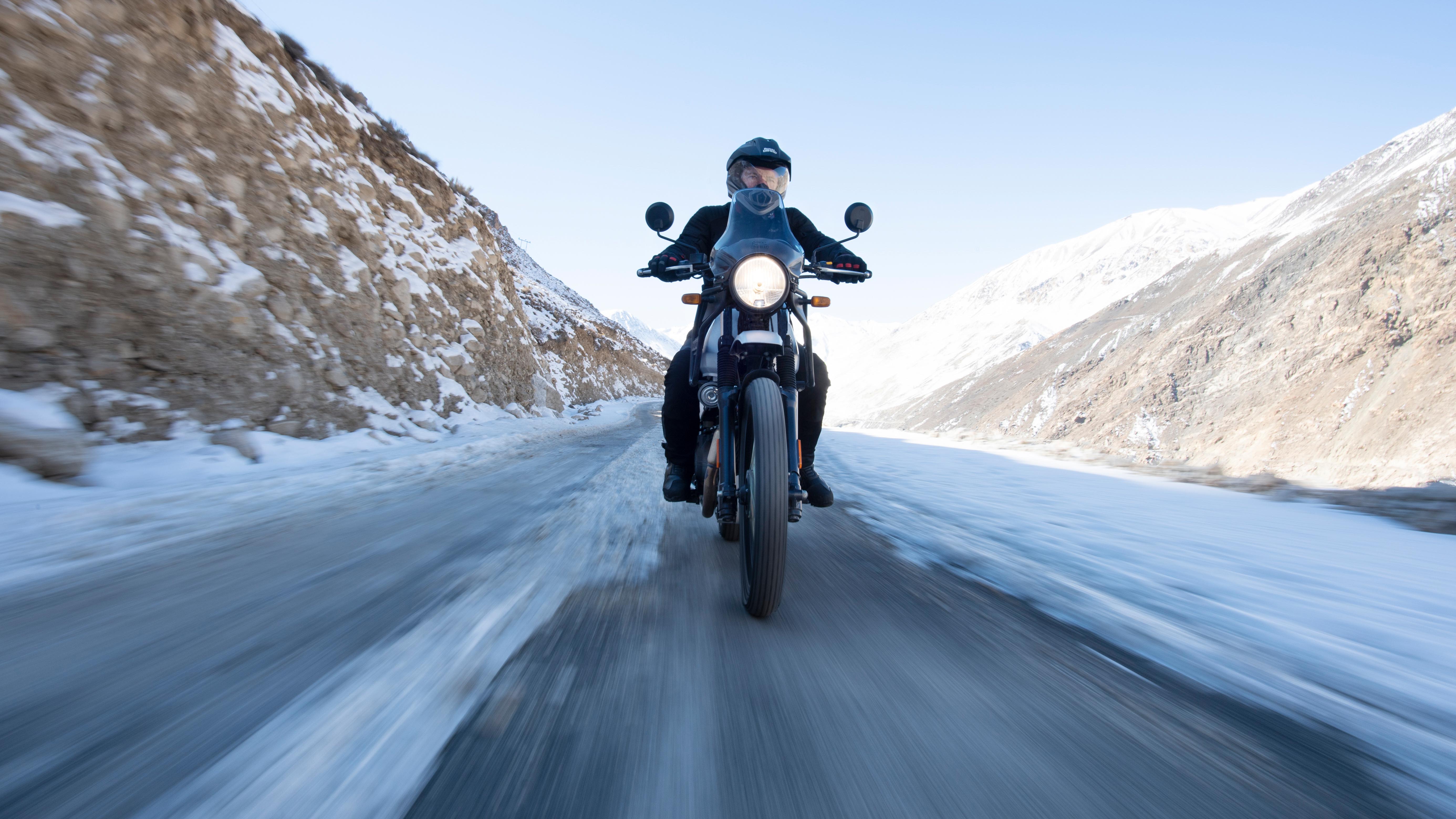 Royal Enfield Himalayan 2021 acción 9
