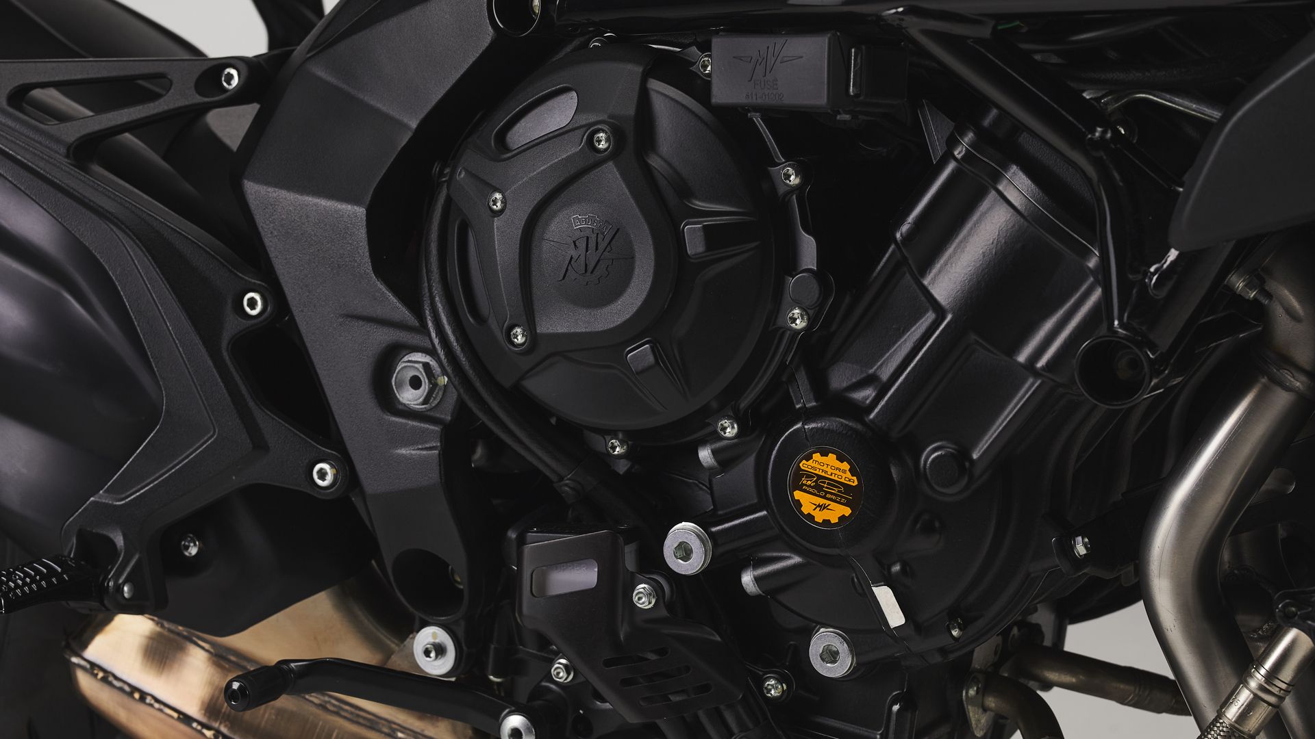 MV Agusta Brutale Rosso 2021 07
