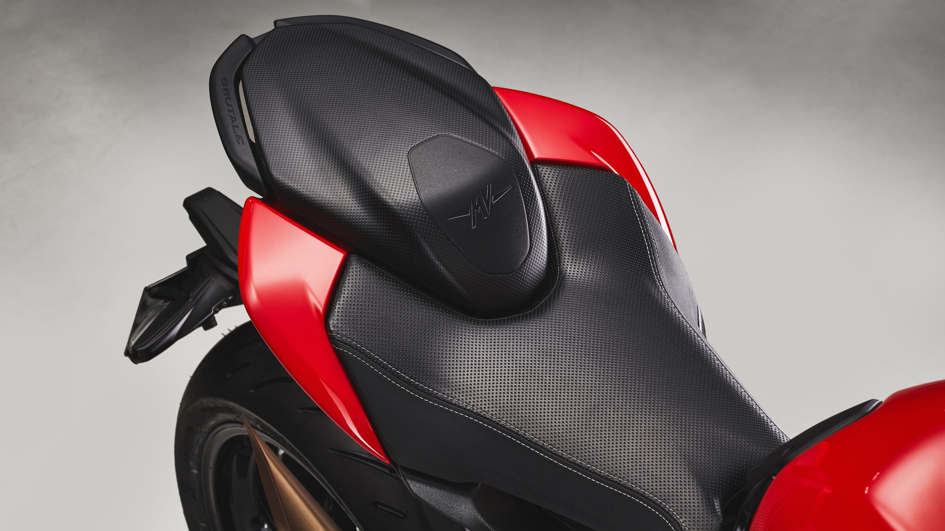 MV Agusta Brutale Rosso 2021 10