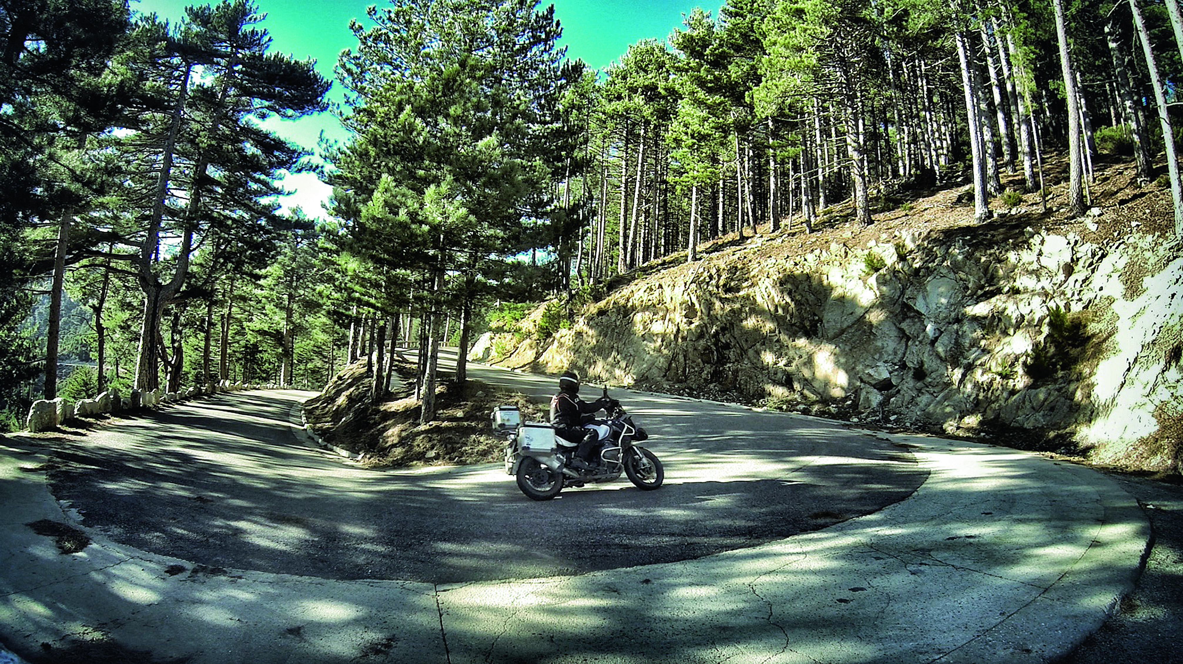 Córcega y Cerdeña en moto.