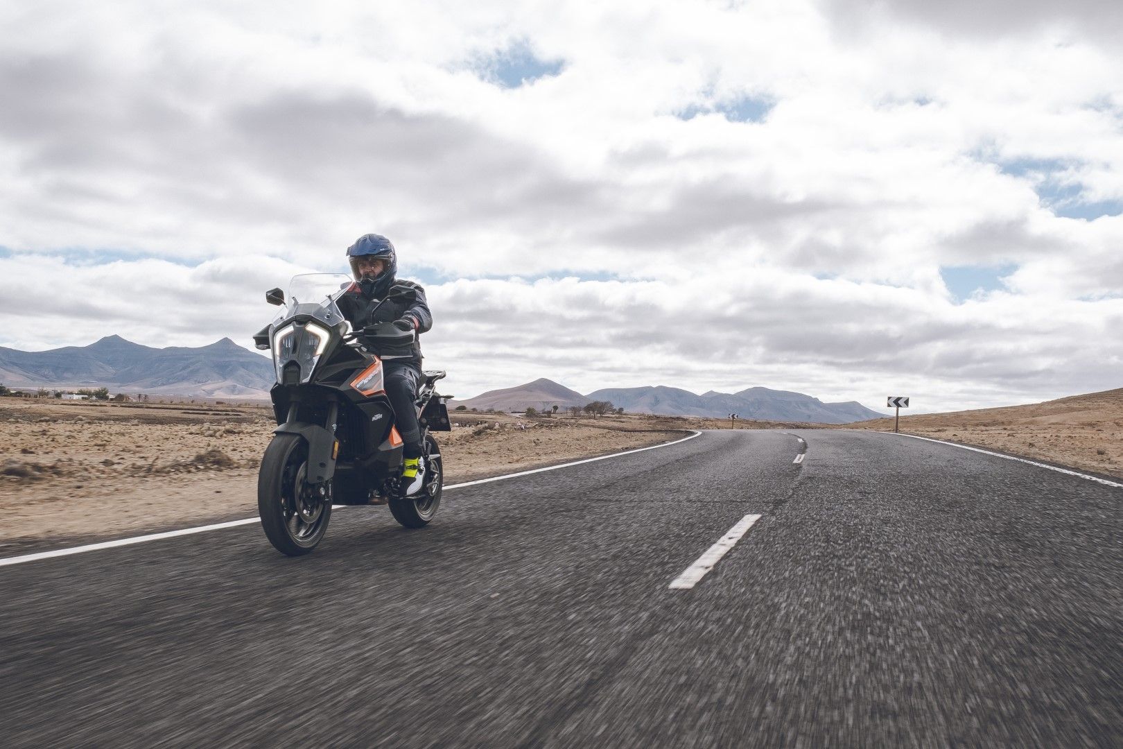 KTM 1290 SUPER ADVENTURE 2021