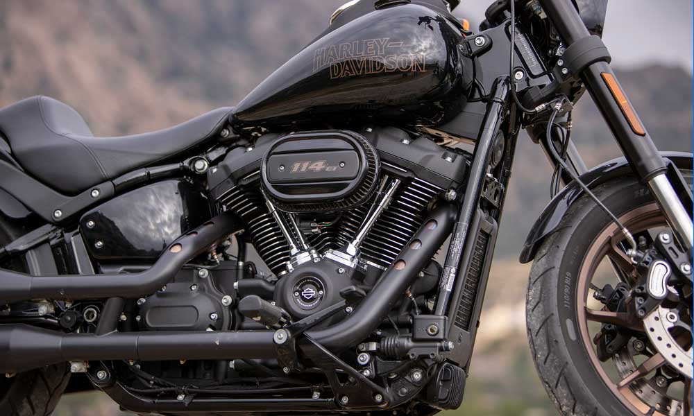 Harley-Davidson Softail Low Rider S: El motor de 114 pulgadas cúbicas no desarrolla mucha potencia máxima, pero sí un tremendo par desde bajo régimen