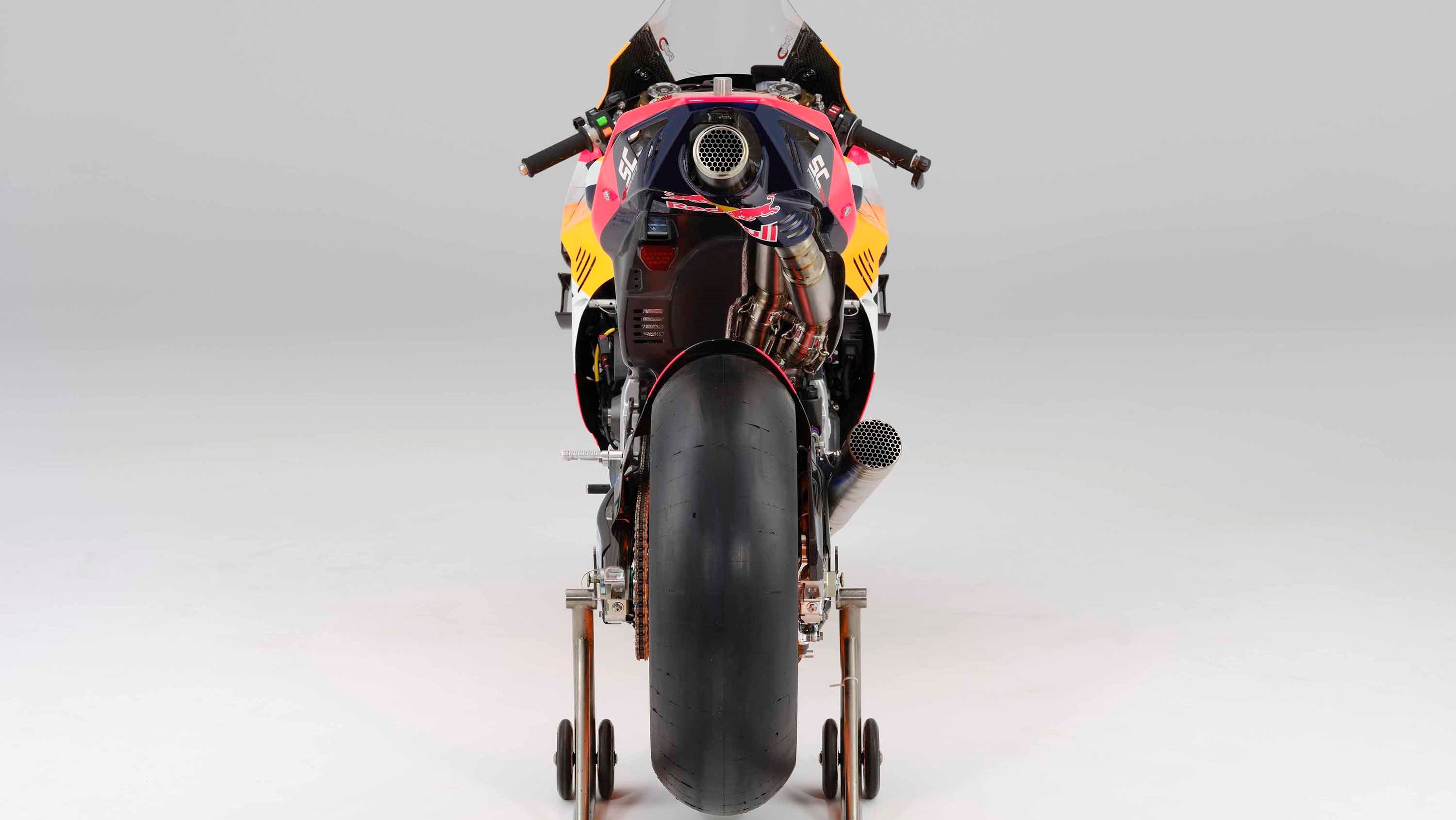 Honda RC213V Repsol MotoGP 2021 Marc Márquez Pol Espagaró 26