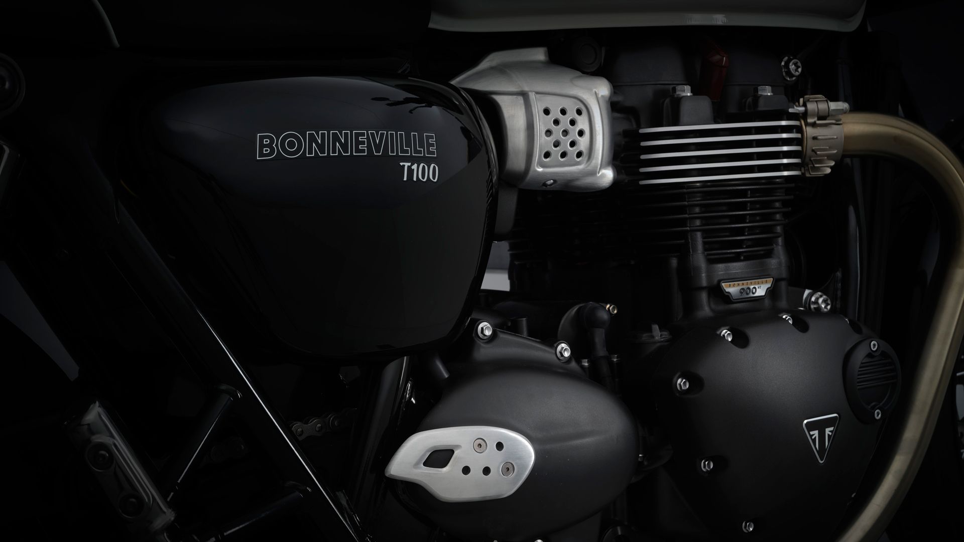 Triumph Bonneville T100 2021 04