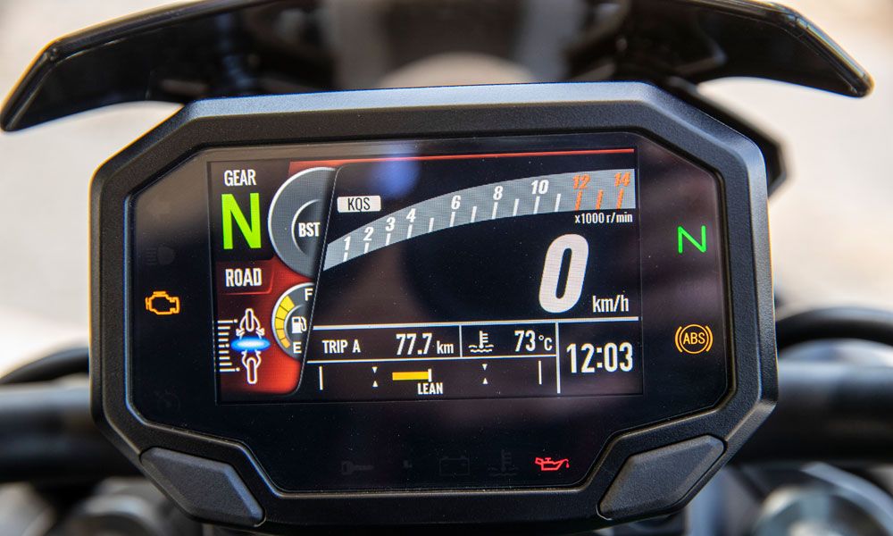 El cuadro de la Kawasaki Z H2 ofrece diferentes tipos de visualización
