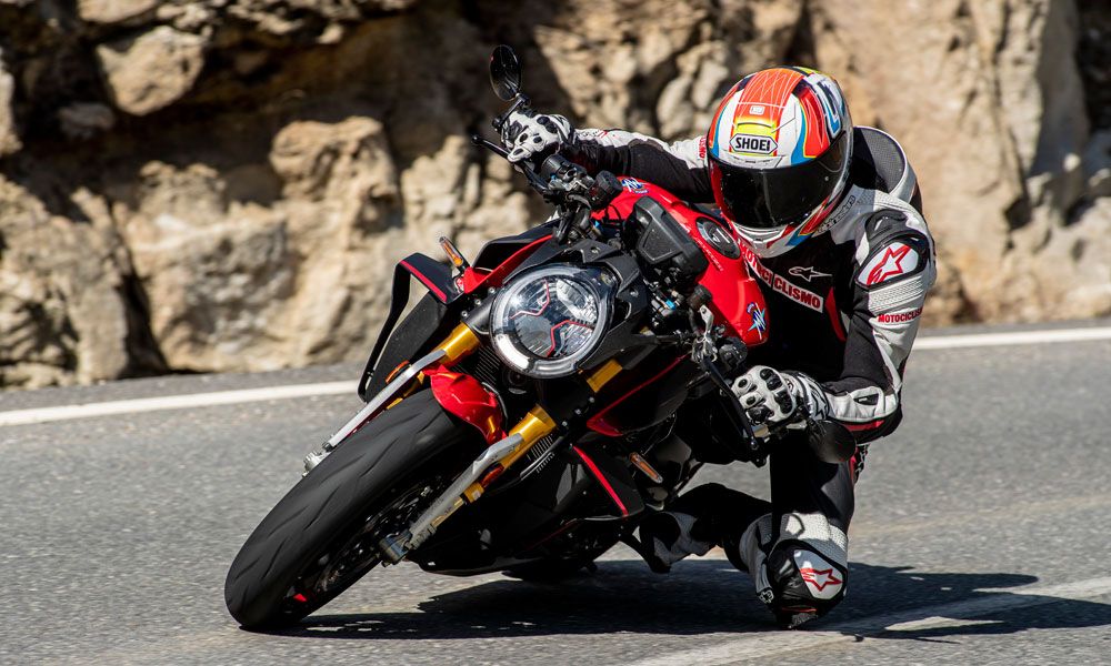 La MV Agusta Brutale ha logrado ser una moto más dulce sin perder ni una gota de su carácter y su efectividad deportiva