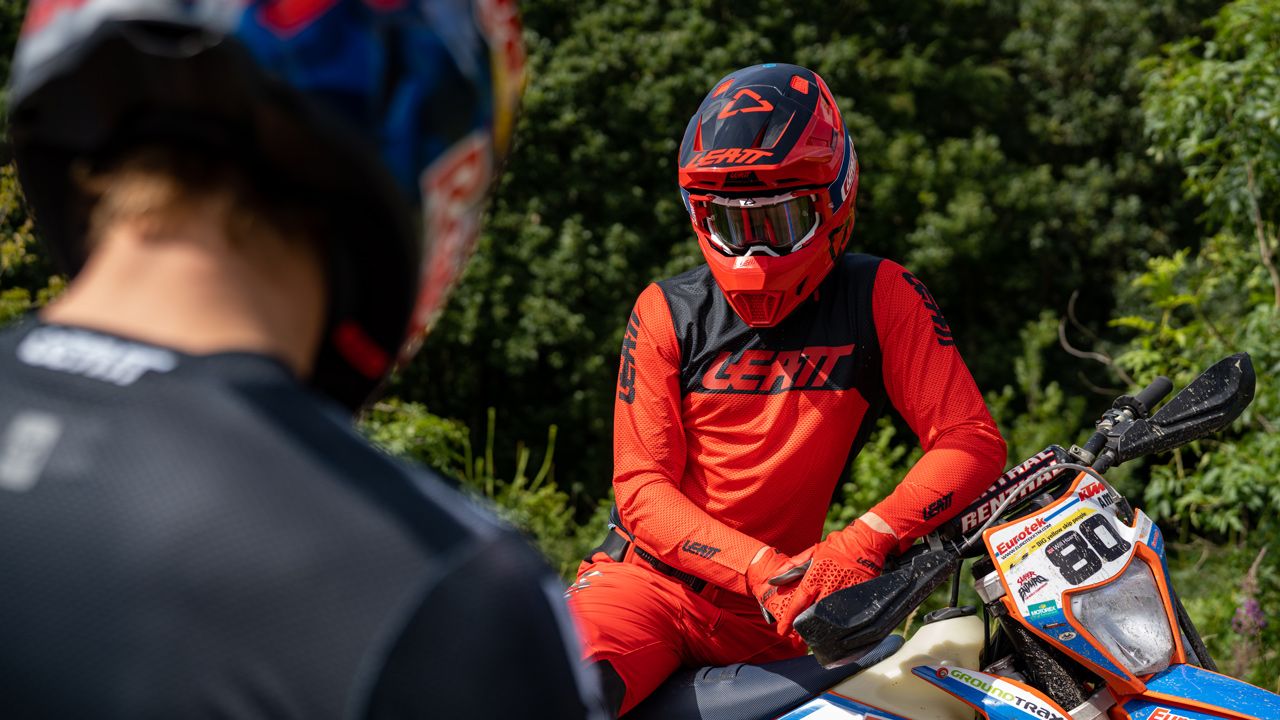Casco Leatt 7.5