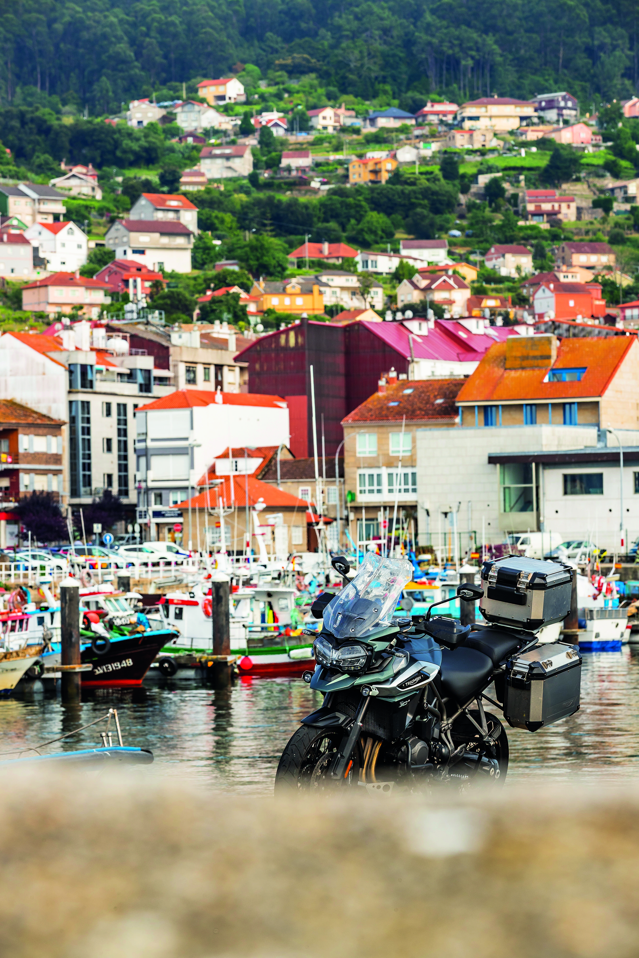 En moto por las Rías Baixas.