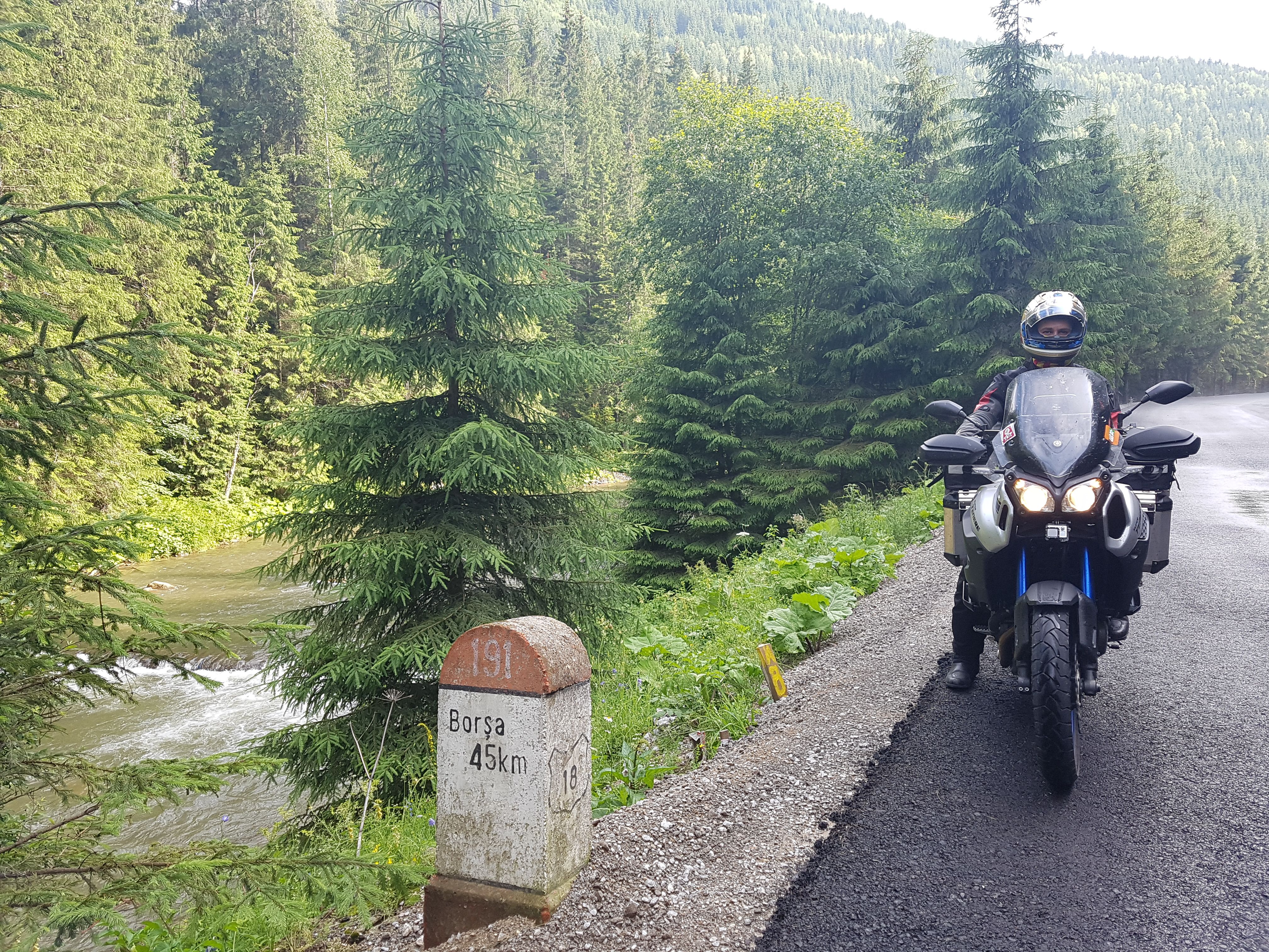 Transfagarasan, la carretera de Ceaucescu. Río Bistrita