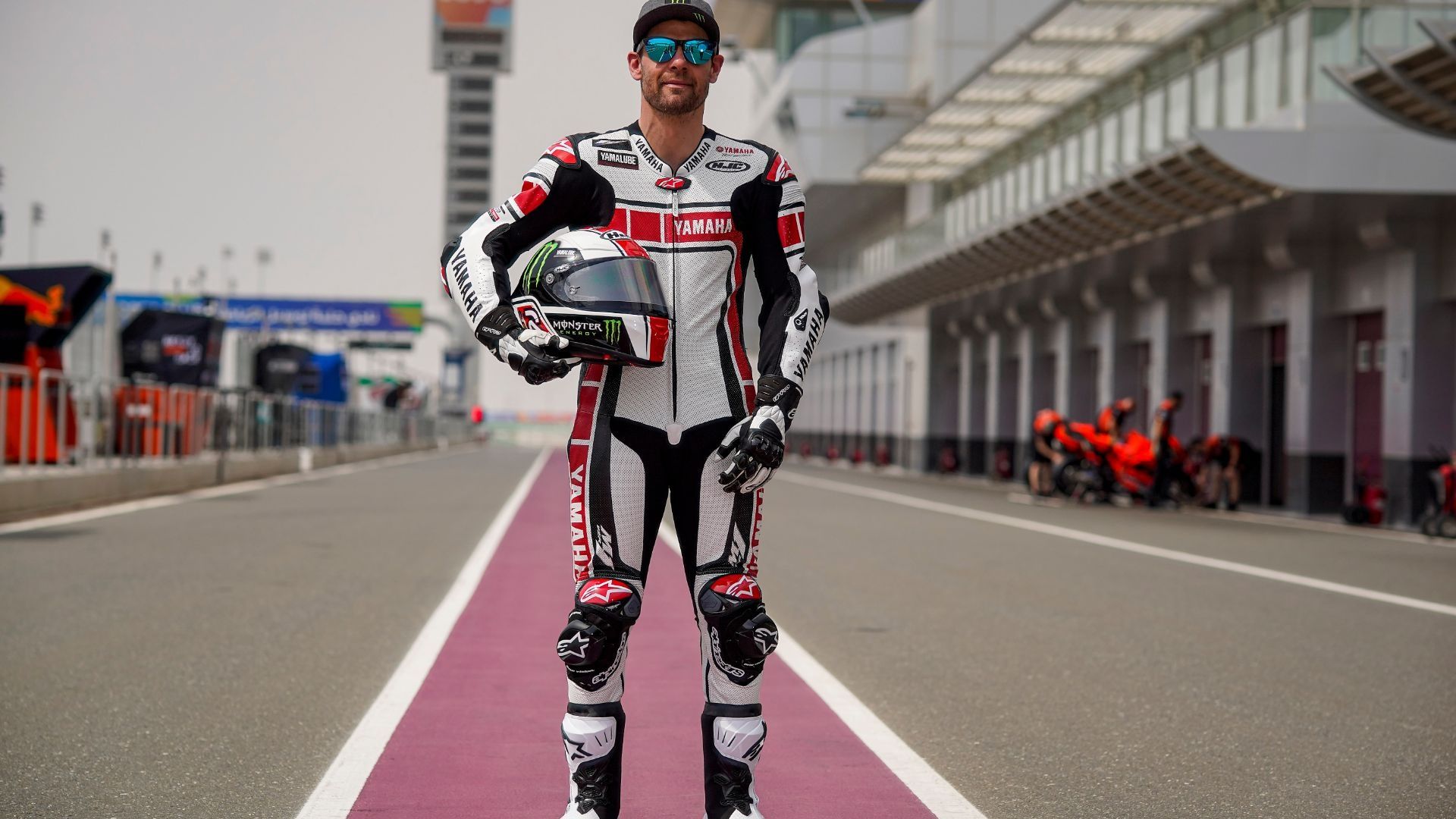 Yamaha YZR M1 edición 60 aniversario Cal Crutchlow 12