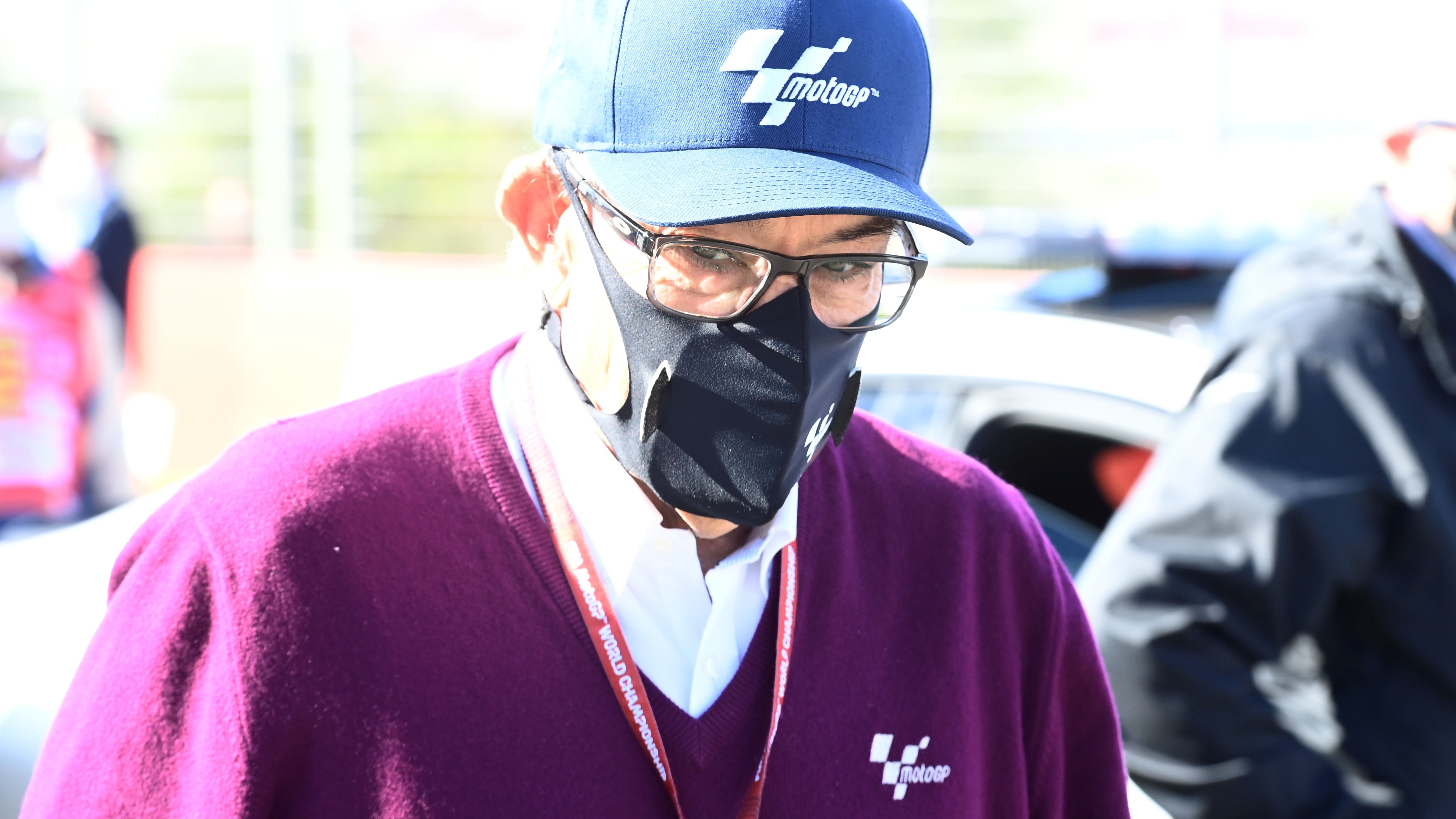 Carmelo Ezpeleta durante la temporada 2020 de MotoGP