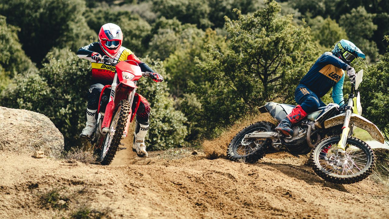 Comparativa enduro 350: GASGAS EC 350F vs Husqvarna FE 350 2021