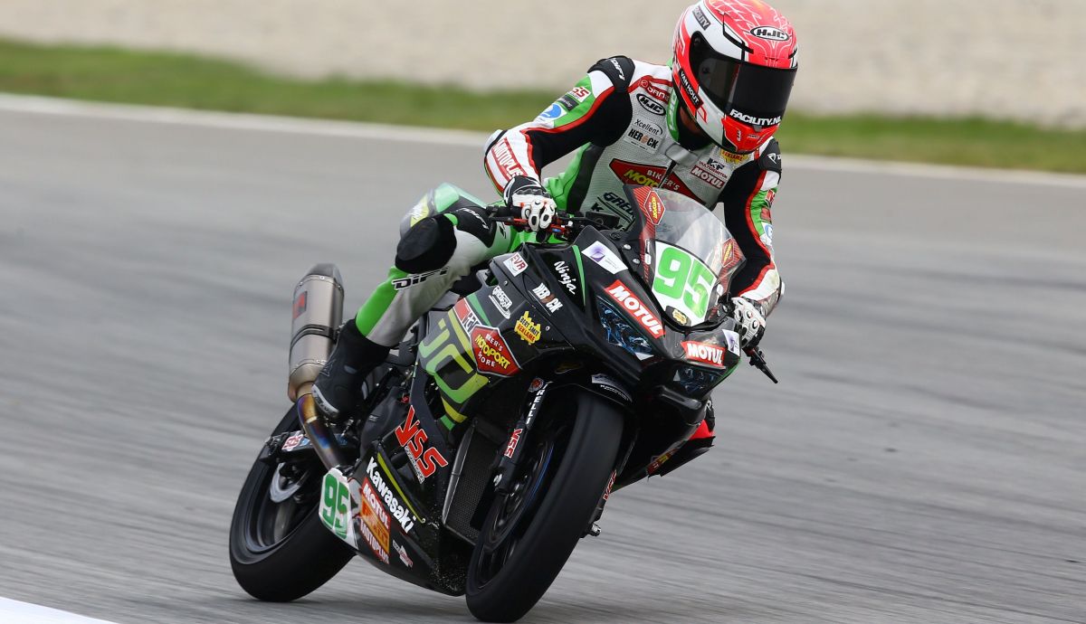 Scott Deroue corrió el Mundial de Supersport 300 2020 con el MTM Kawasaki