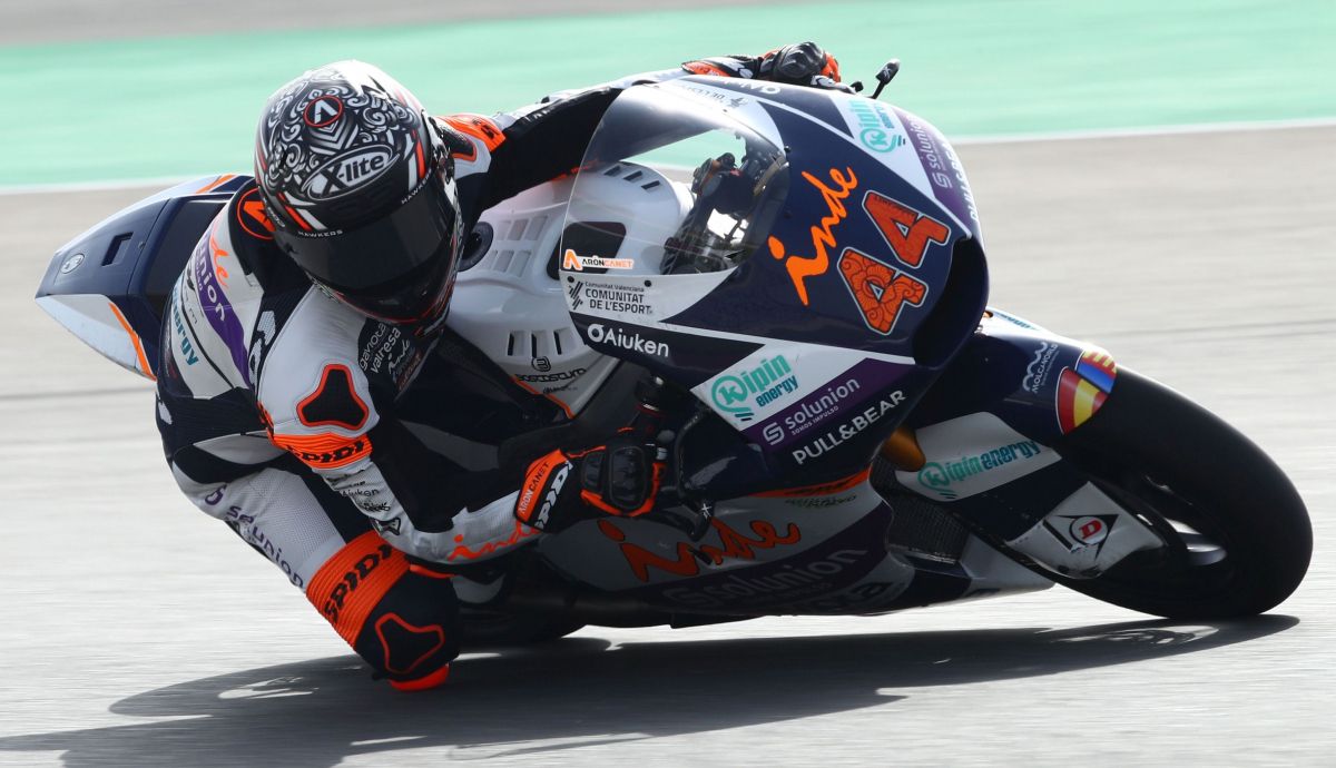 Arón Canet ha sido el segundo más rápido del primer día de Moto2 en Qatar Arón Canet ha sido el segundo más rápido del primer día de Moto2 en Qatar