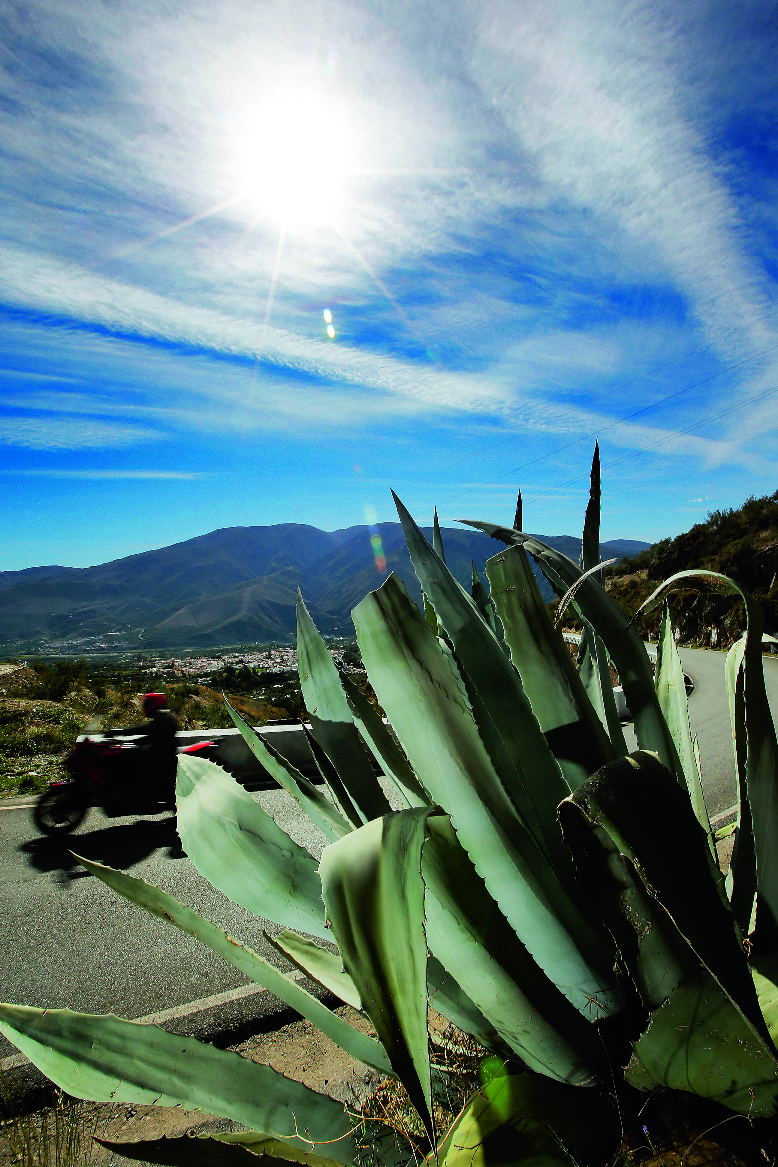 En moto por Las Alpujarras.