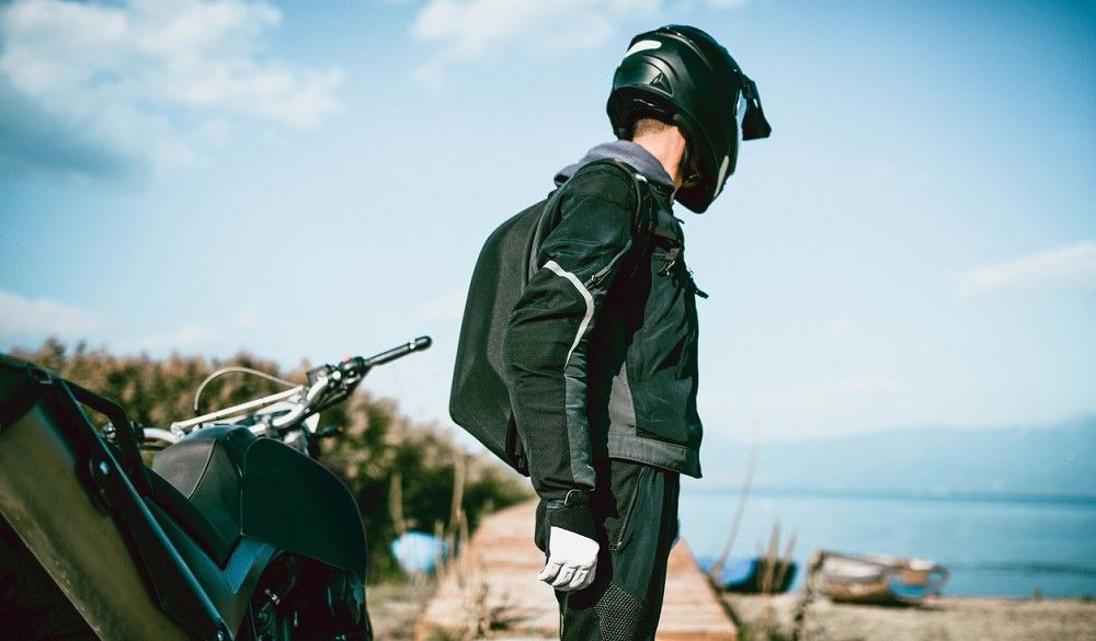 Elegir cordura o cuero depende de la necesidad de cada motorista. Fuente:iStock/AleksandarGeorgiev Elegir cordura o cuero depende de la necesidad de cada motorista. Fuente:iStock/AleksandarGeorgiev