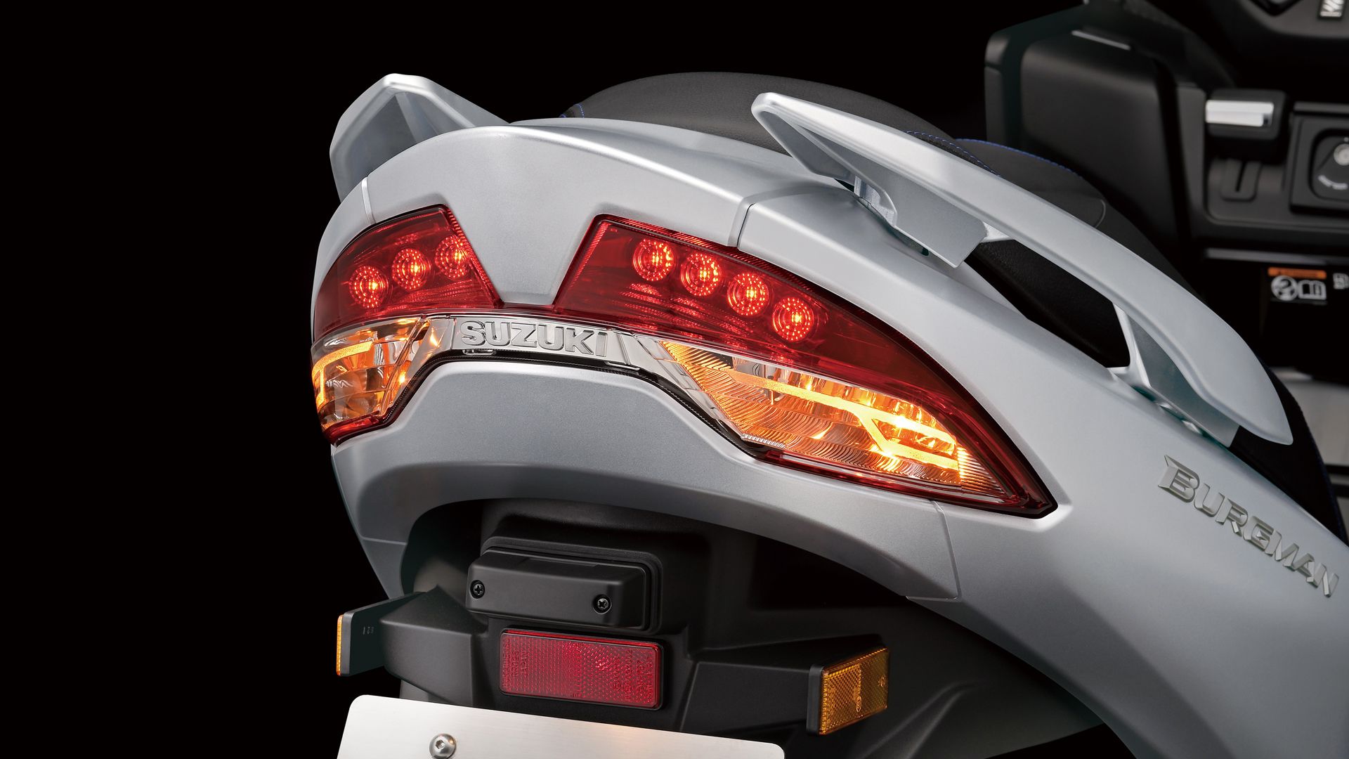 Suzuki Burgman 400 2021 09