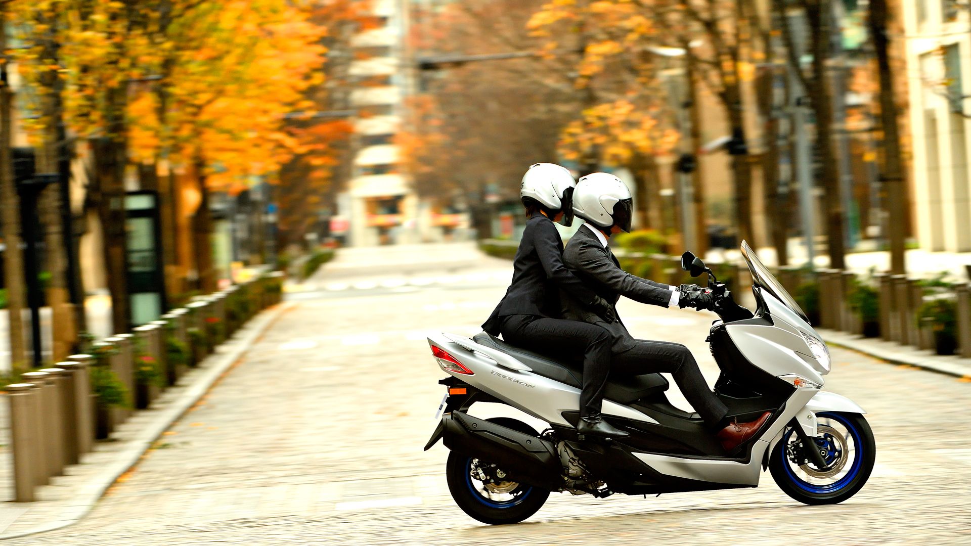 Suzuki Burgman 400 2021 20