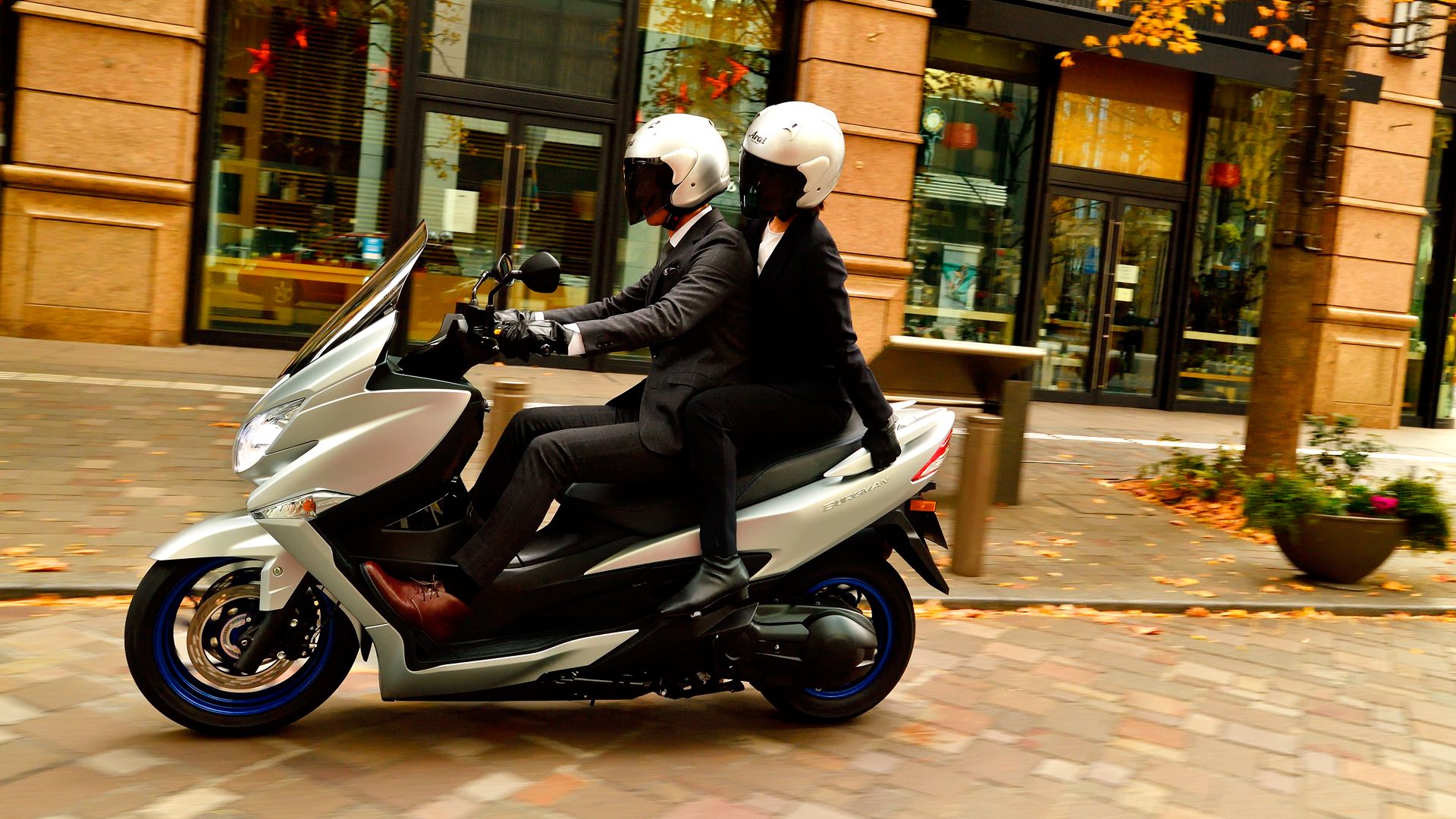 Suzuki Burgman 400 2021 21