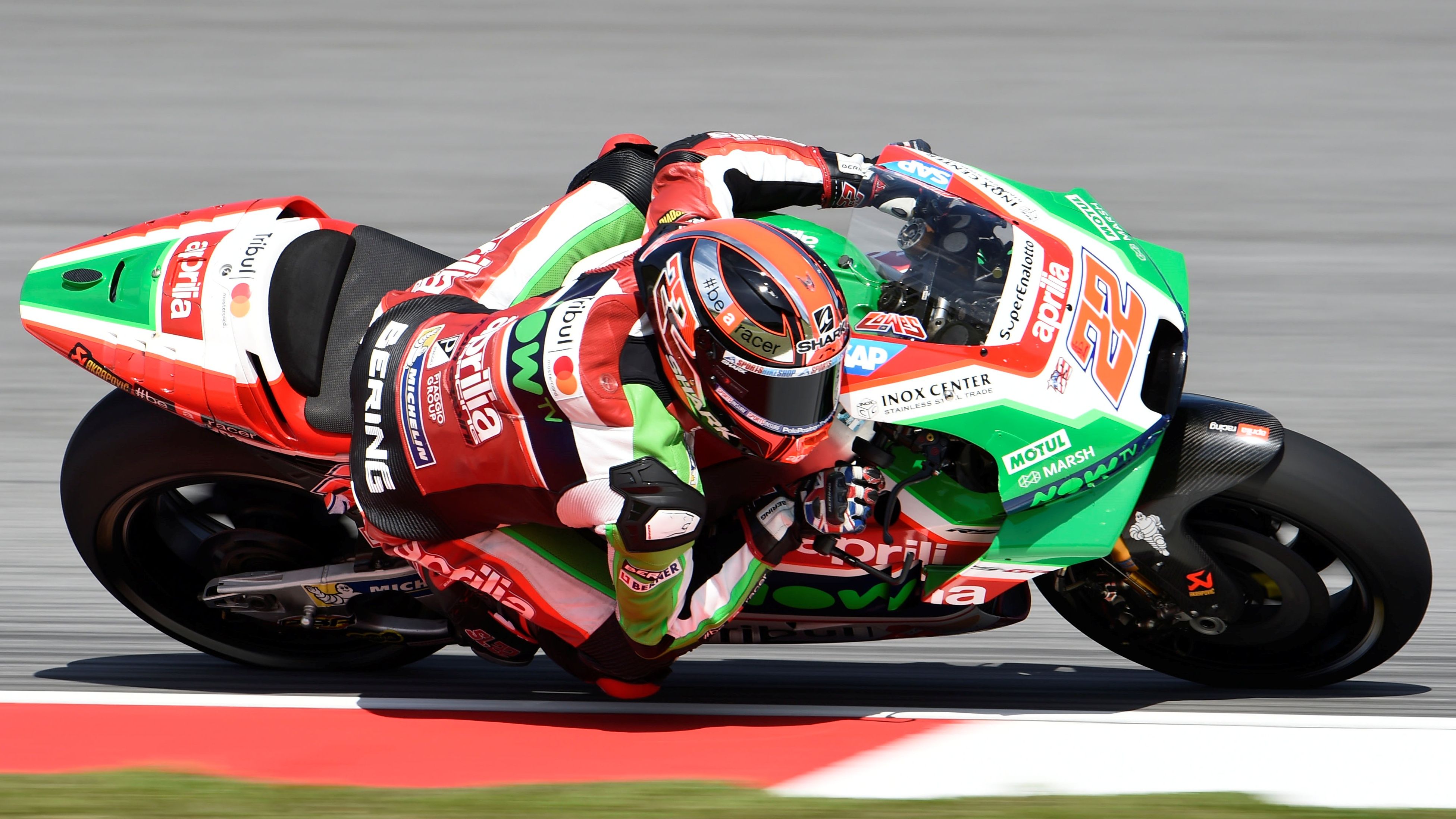42 Sam Lowes