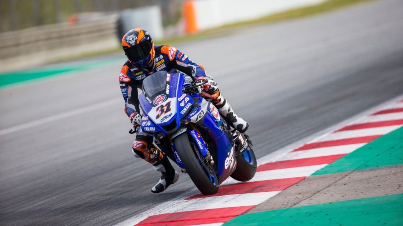 Garrett Gerloff durante los test de pretemporada 2021 en Catalunya
