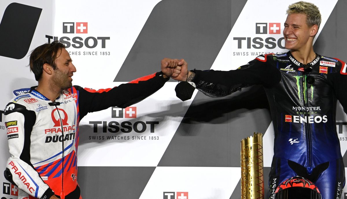 Johann Zarco y Fabio Quartararo festejan el doblete francés en el podio Johann Zarco y Fabio Quartararo festejan el doblete francés en el podio