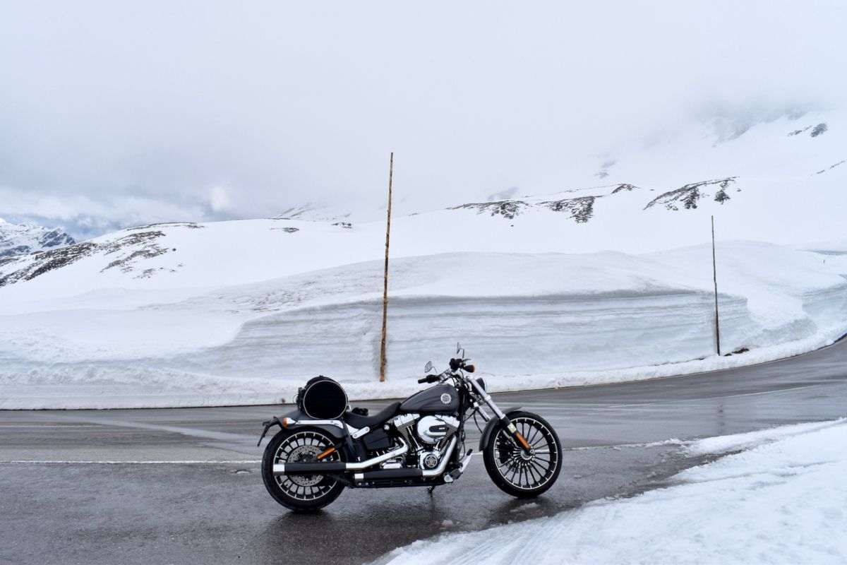 Las necesarias mantas para ir en moto en invierno