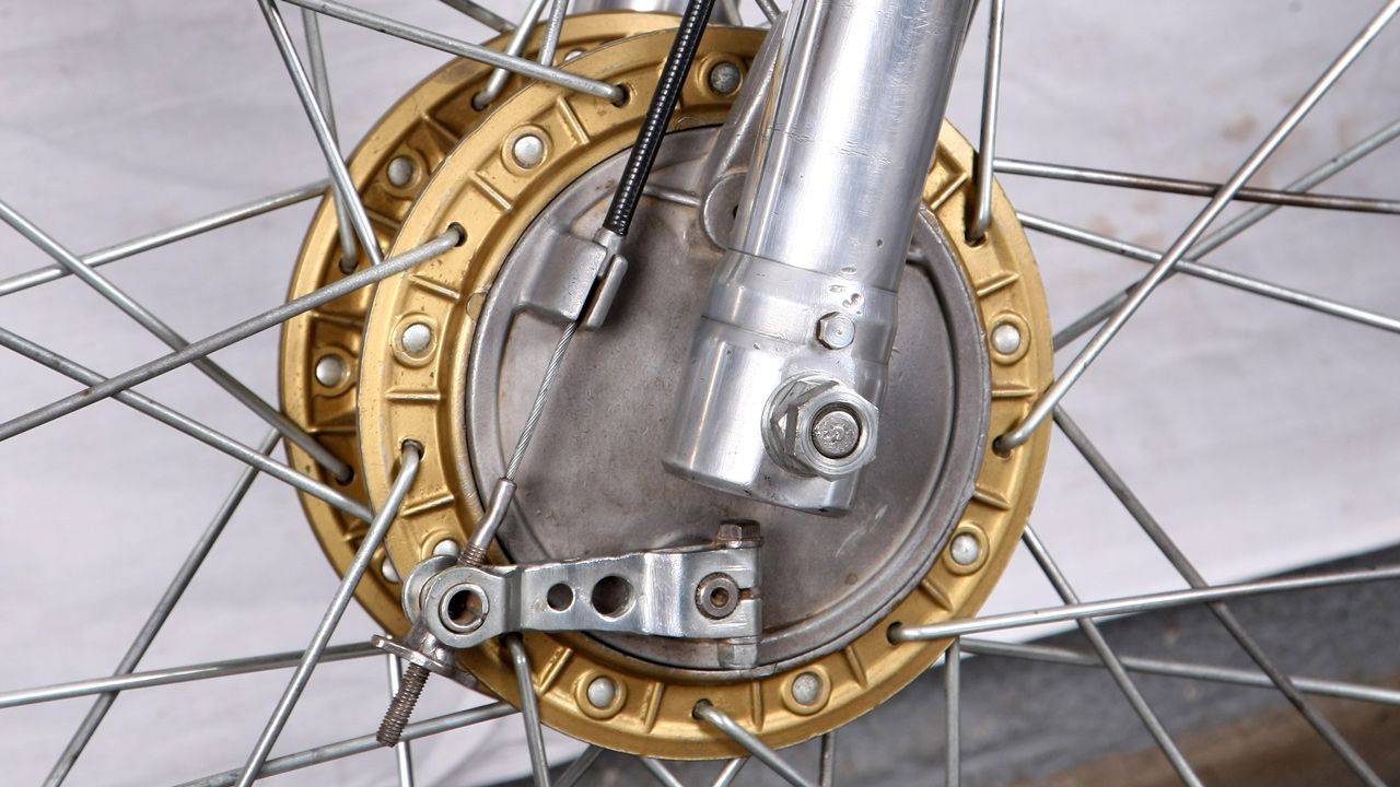 CZ 250 Motocross oficial 1974