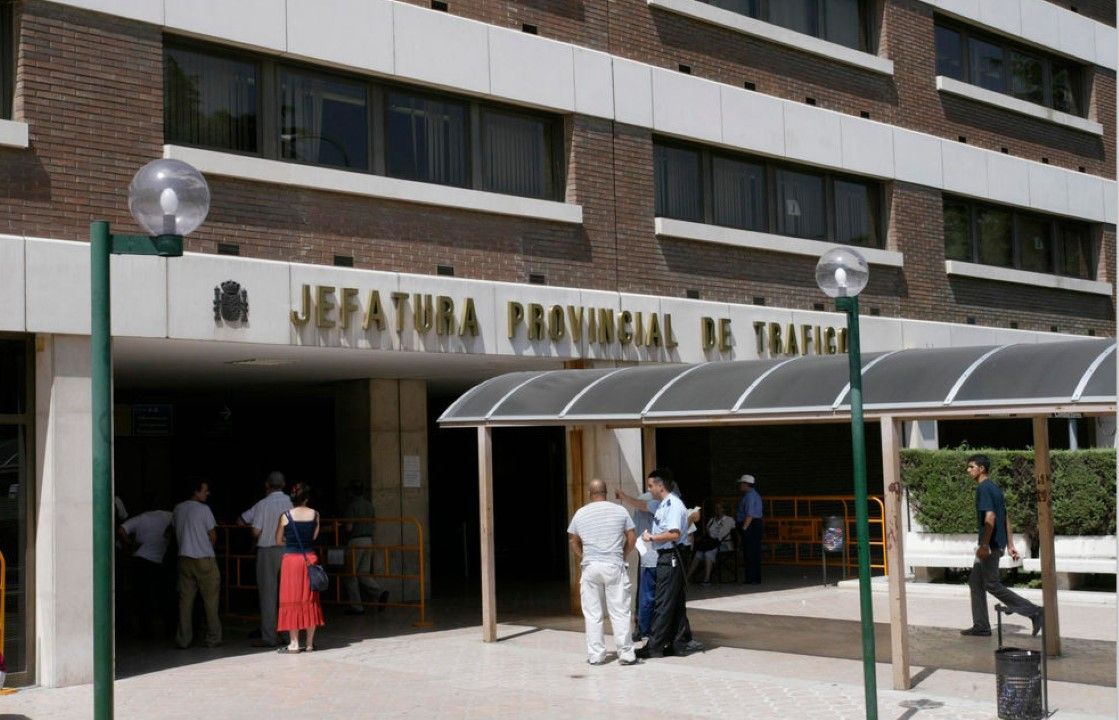 Todos los trámites de la DGT que puedes hacer sin ir a Tráfico
