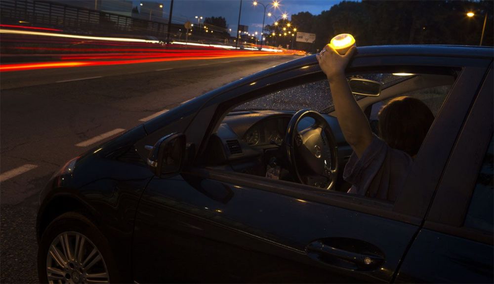 La nueva baliza luminosa V16 