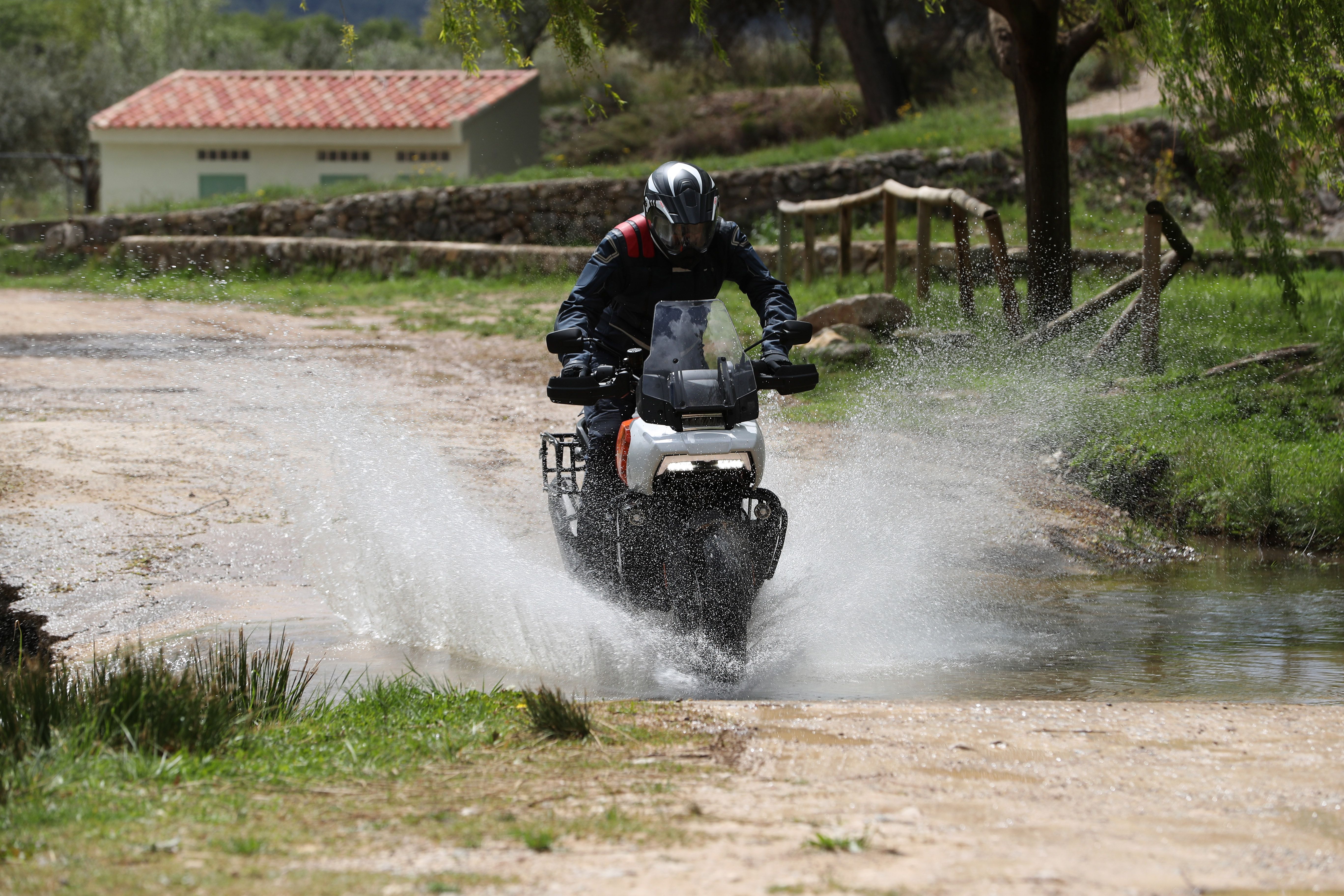 Harley Davidson Pan-America 1250.