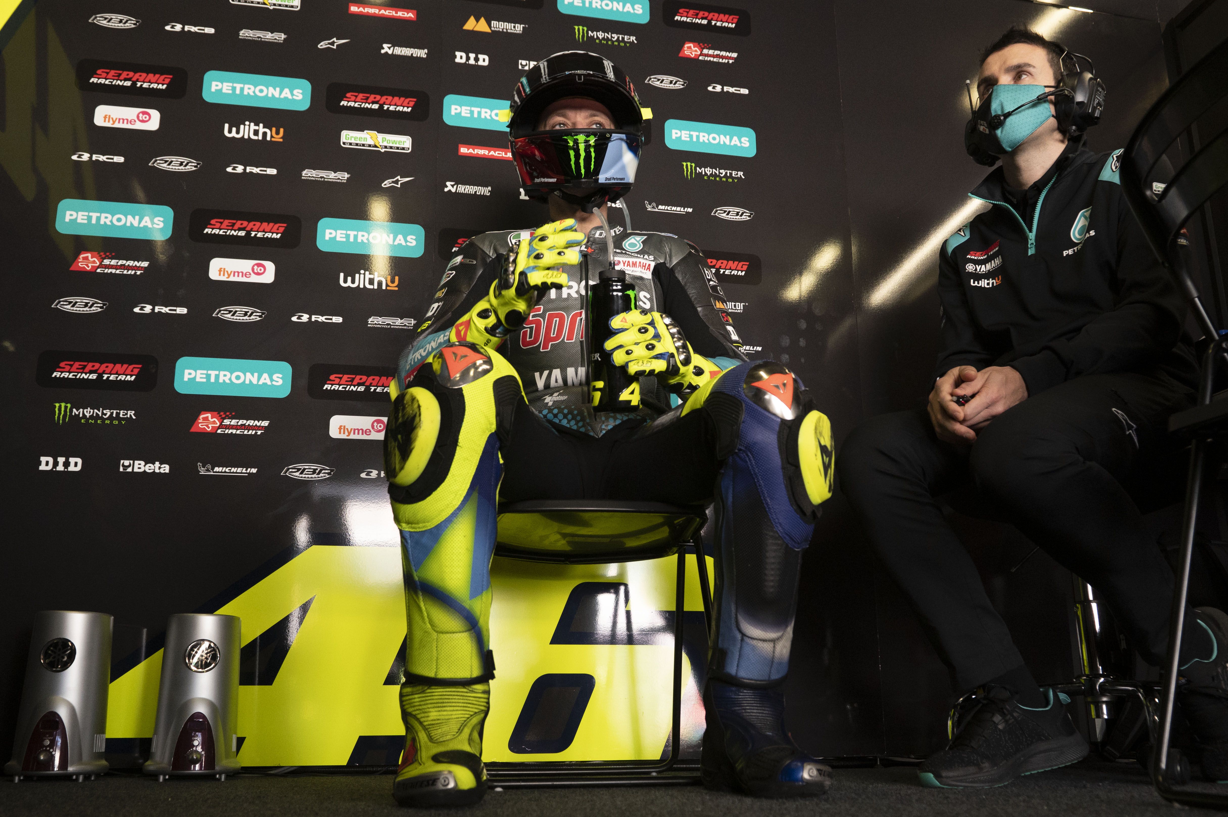 Valentino Rossi: “Si soy el jefe puedo guardarme una moto para mí”