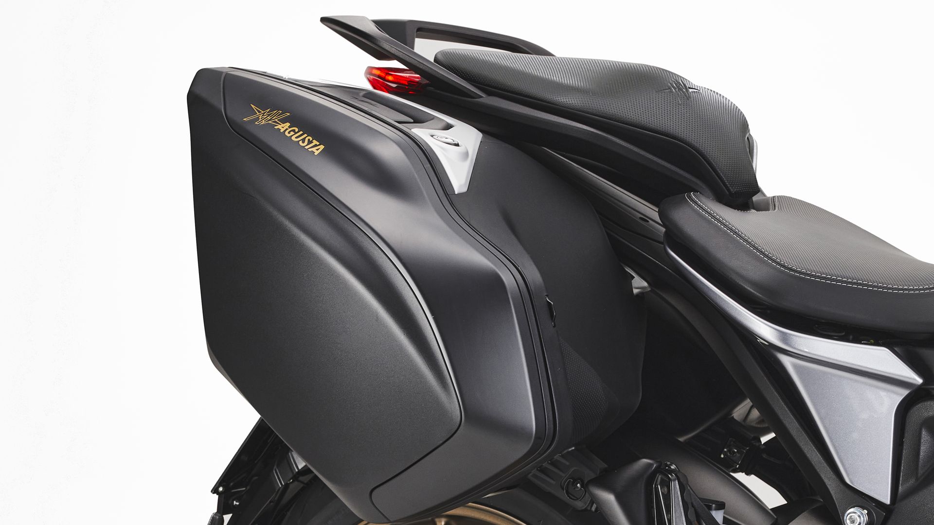 MV Agusta Turismo Veloce Lusso 2021 09