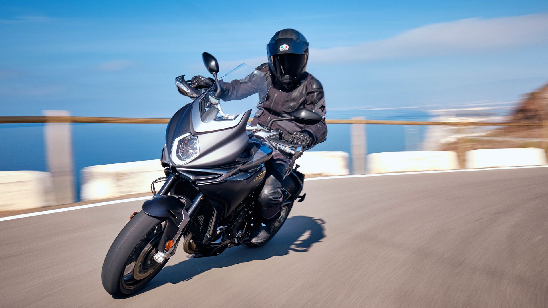 MV Agusta Turismo Veloce Lusso 2021 10