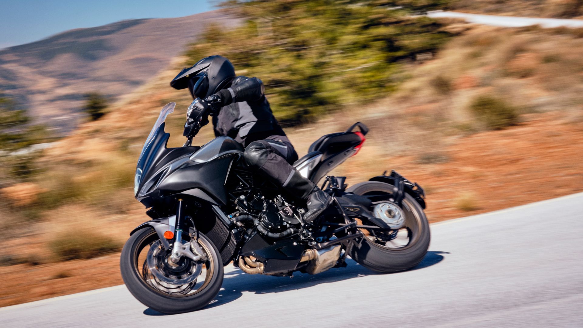MV Agusta Turismo Veloce Lusso 2021 12