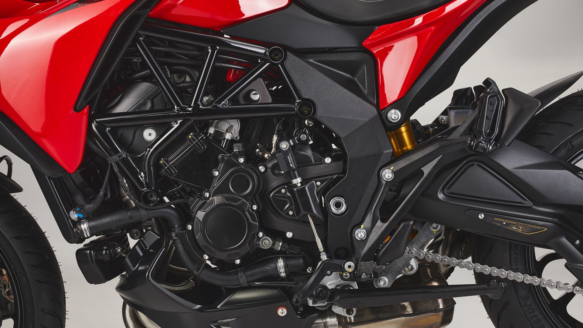 MV Agusta Turismo Veloce Rosso 2021 06