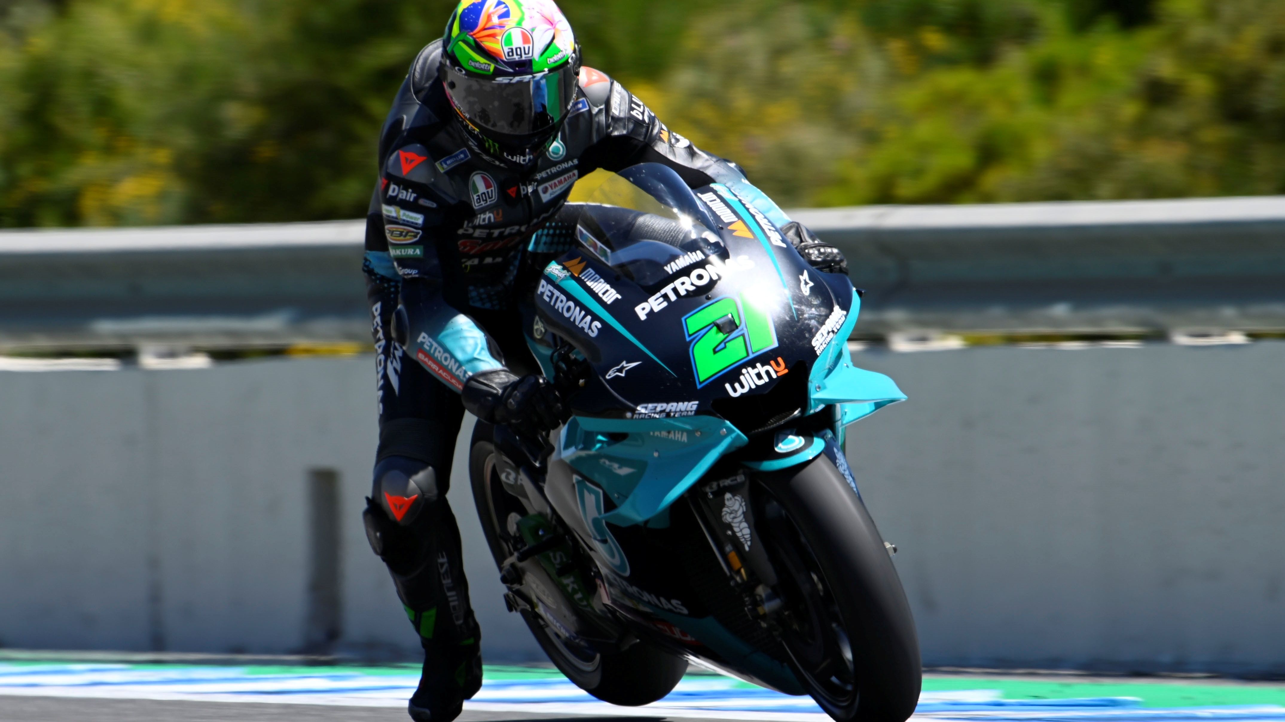Franco Morbidelli apurando una frenada