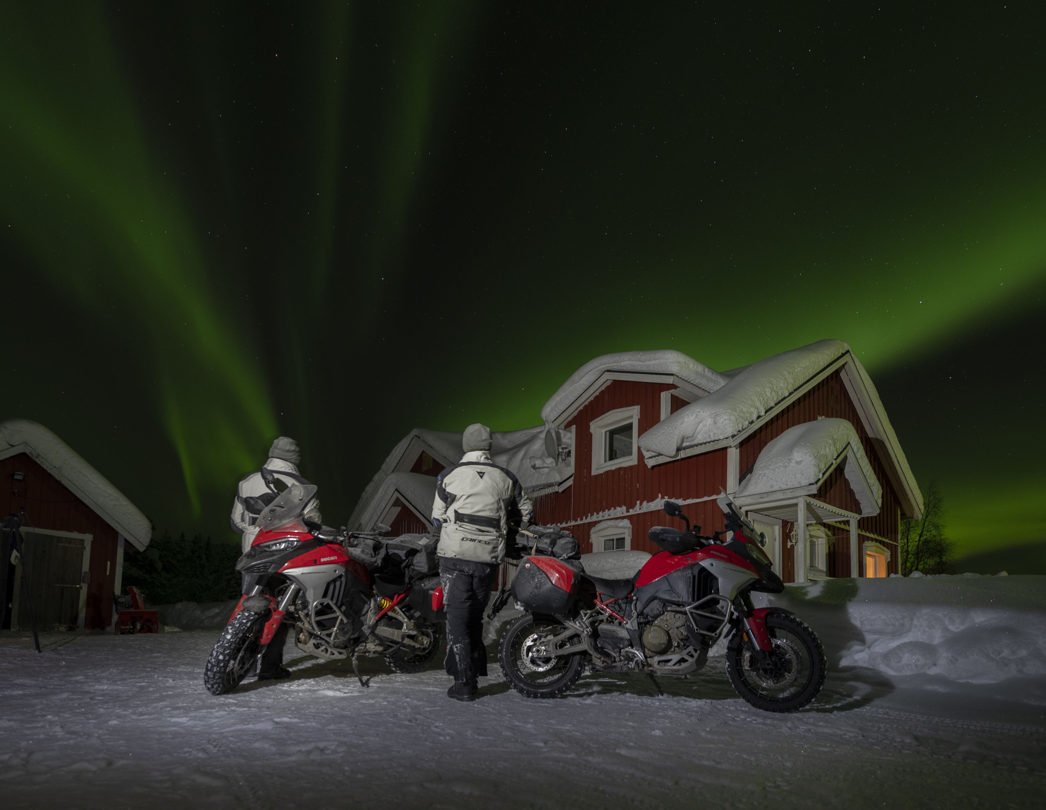 En moto al Círculo Polar Ártico.