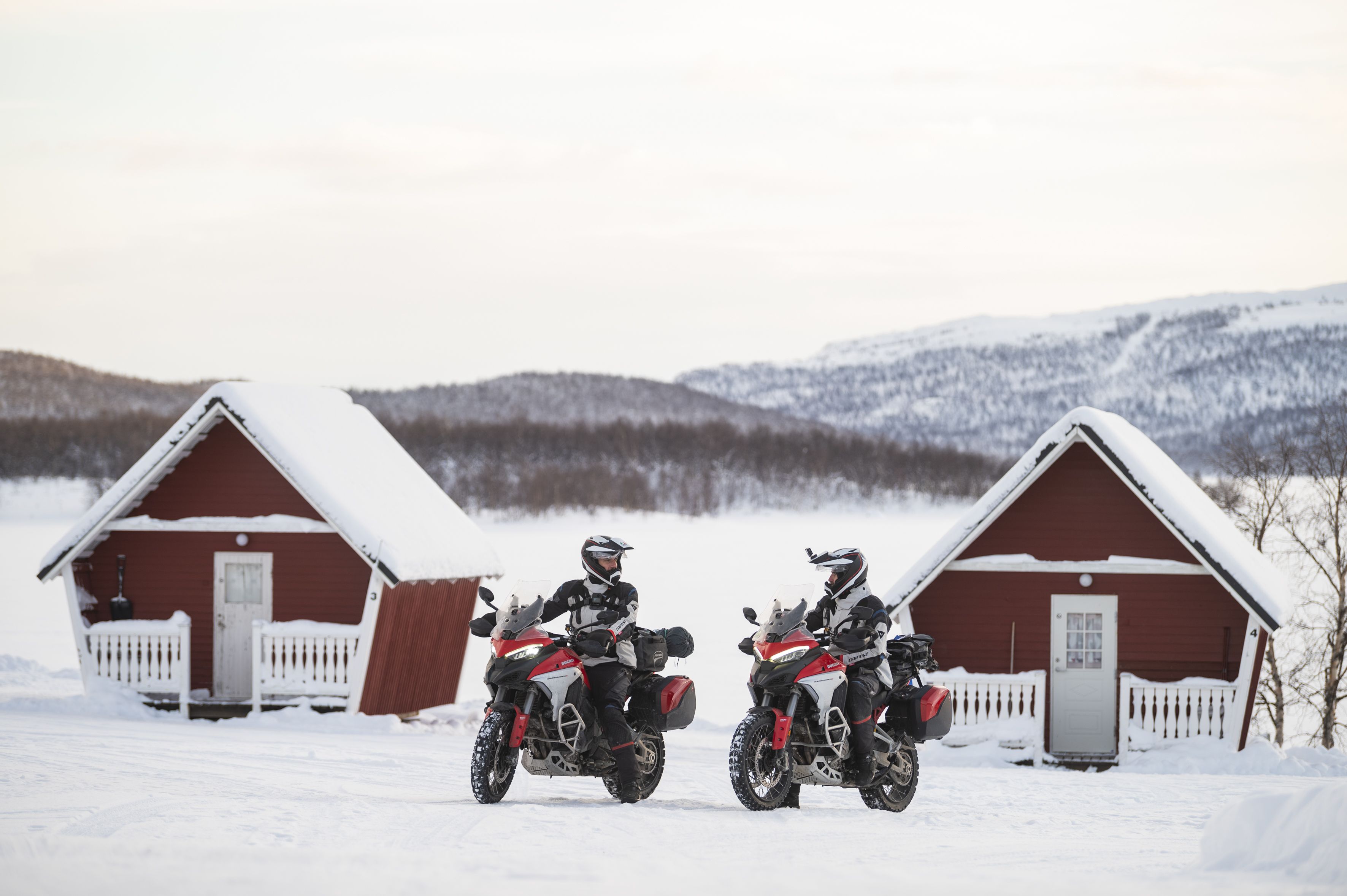 En moto al Círculo Polar Ártico: Jäkkvik.