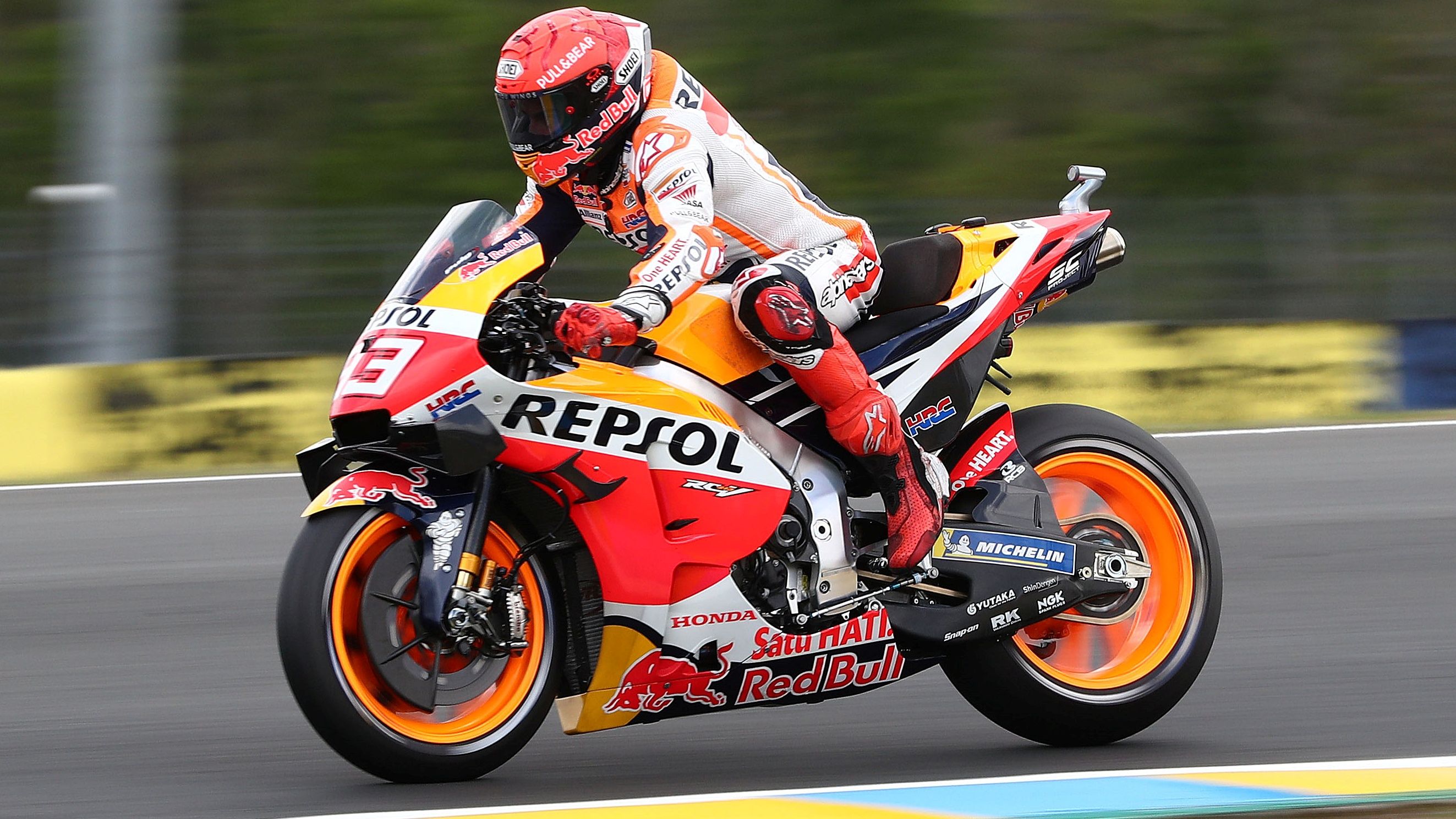 Marc Márquez durante los libres de Le Mans 2021