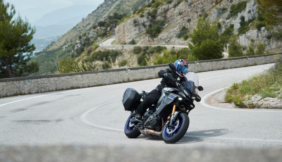 Battlax Sport-Touring T32, probamos los nuevos neumáticos de Bridgestone Battlax Sport-Touring T32, probamos los nuevos neumáticos de Bridgestone