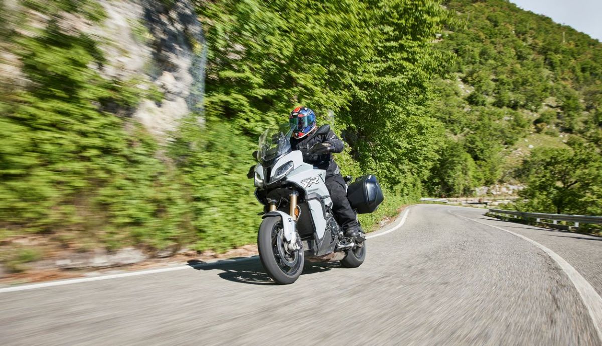 Battlax Sport-Touring T32, probamos los nuevos neumáticos de Bridgestone Battlax Sport-Touring T32, probamos los nuevos neumáticos de Bridgestone