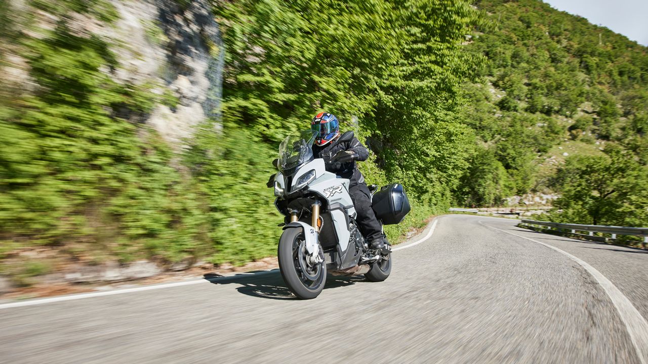 Bridgestone Battlax Sport-Touring T32
