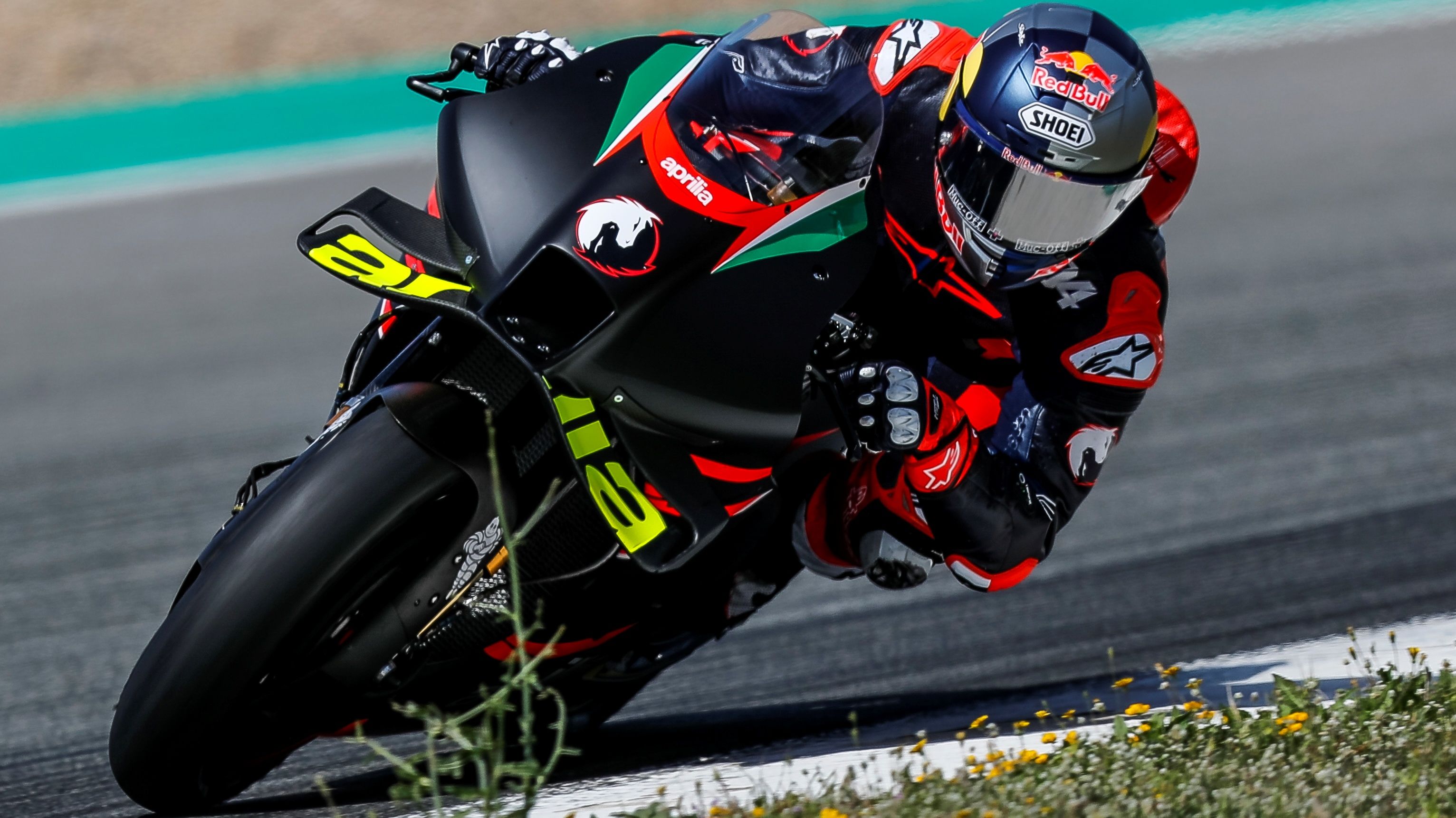 Andrea Dovizioso, ahora en el RNF, probando la Aprilia RS GP en 2021