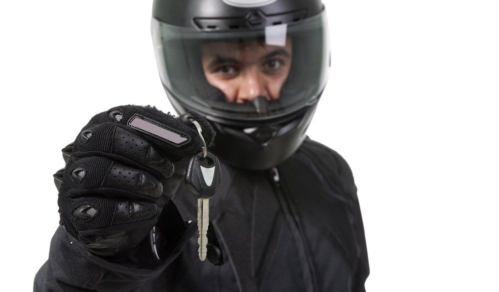 Conviene hacer un duplicado de la llave de la moto. Fuente: iStock/gece33