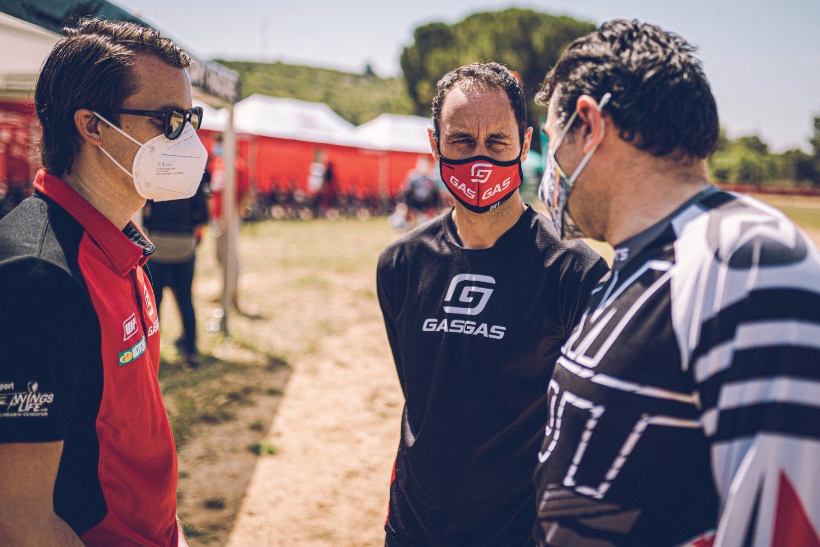 UNITED IN DIRT GASGAS