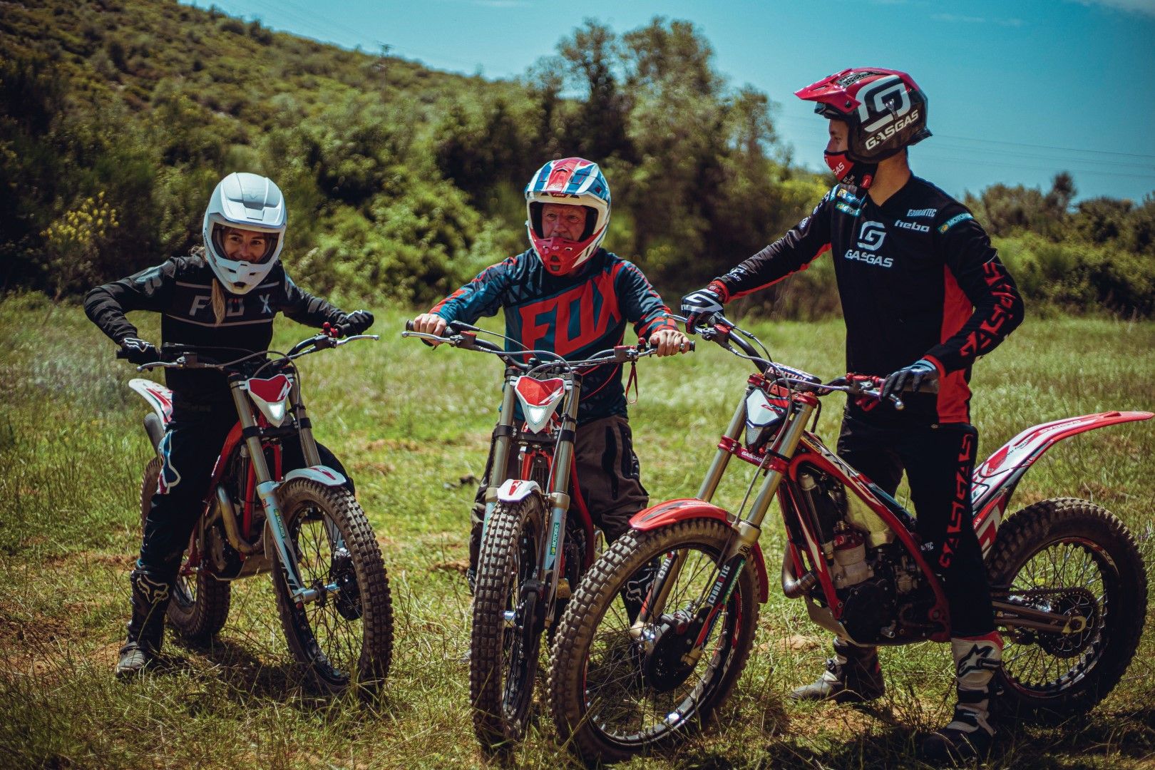 UNITED IN DIRT GASGAS