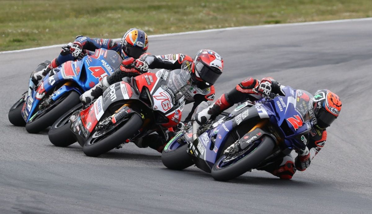 Josh Herrin, Loris Baz y Cameron Petersen Josh Herrin, Loris Baz y Cameron Petersen
